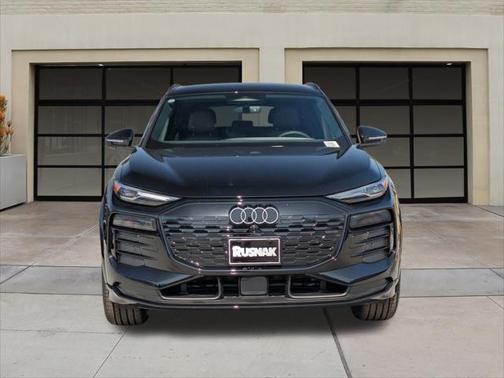 2025 Audi Q6 e-tron Premium