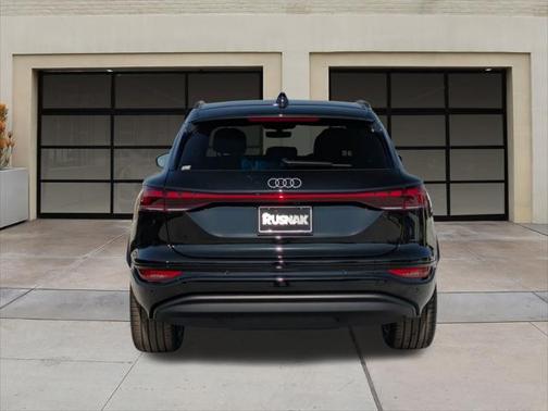2025 Audi Q6 e-tron Premium
