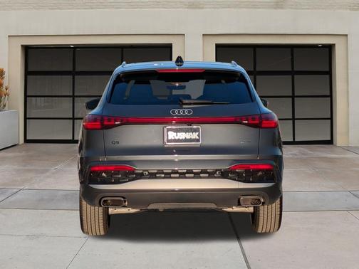 2025 Audi Q5 Premium Plus TFSI quattro S tronic