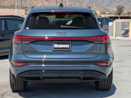 Blue Metallic 2027 Audi Q6 e-tron Premium Plus