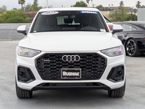 Glacier White Metallic 2023 Audi Q5 45 S line Premium Plus