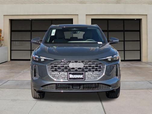 2025 Audi Q5 Premium TFSI quattro S tronic