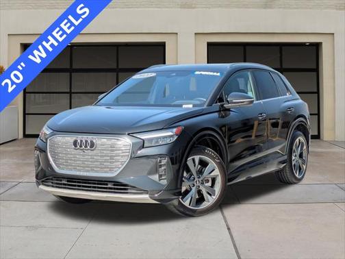 2022 Audi e-tron Premium Plus