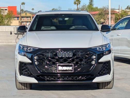 2025 Audi RS Q8 4.0T