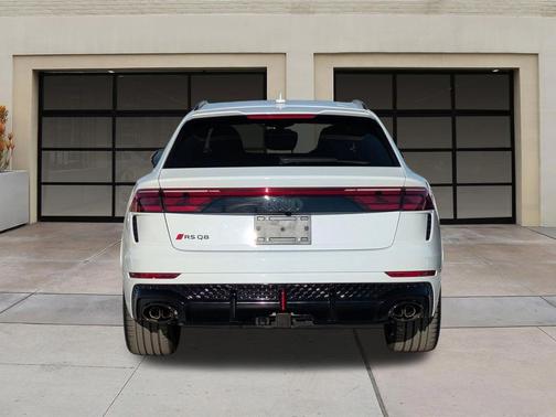 Glacier White Metallic 2025 Audi RS Q8 4.0T