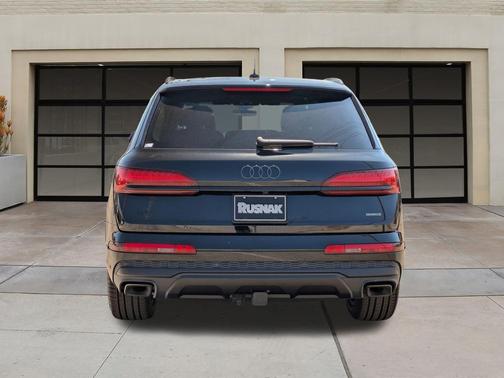 2025 Audi Q7 45 Premium Plus