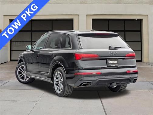 2025 Audi Q7 45 Premium Plus