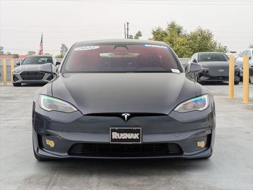2022 Tesla Model S Base