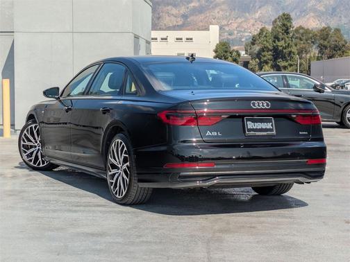 2023 Audi A8 L 55 TFSI quattro Tiptronic