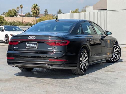 2023 Audi A8 L 55 TFSI quattro Tiptronic