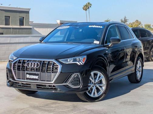 Mythos Black Metallic 2023 Audi Q3 Premium 45 TFSI S line quattro Tiptronic