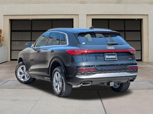 2025 Audi Q5 Premium