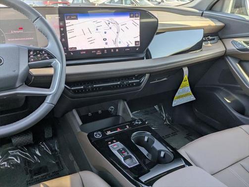 2025 Audi Q6 e-tron Premium quattro
