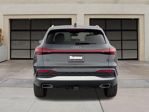 2025 Audi Q5 Premium TFSI quattro S tronic