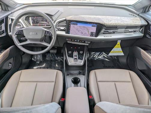 2025 Audi Q4 e-tron Premium Plus 55 quattro