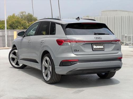 2025 Audi Q4 e-tron Premium Plus 55 quattro