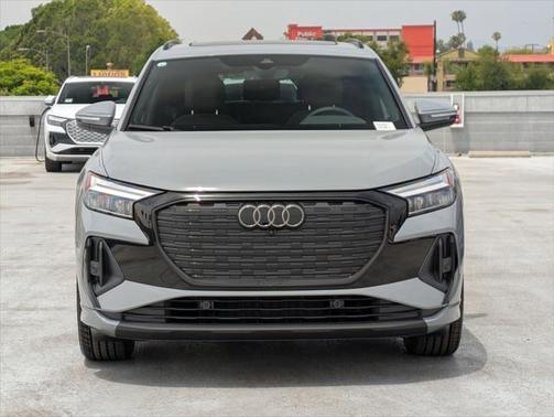 2025 Audi Q4 e-tron Premium Plus 55 quattro