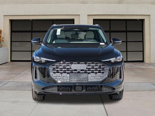 2025 Audi Q5 Premium TFSI quattro S tronic