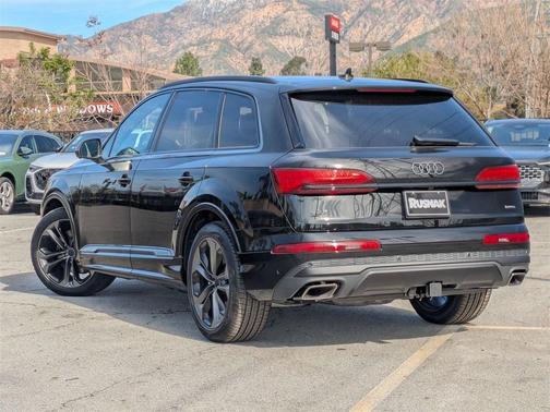 2026 Audi Q7 55 Premium Plus