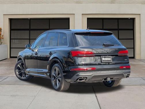 2026 Audi Q7 55 Premium Plus
