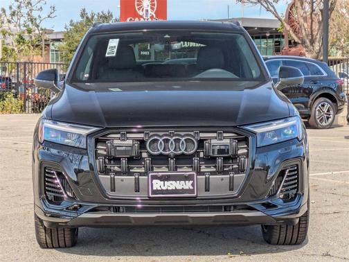 2026 Audi Q7 55 Premium Plus