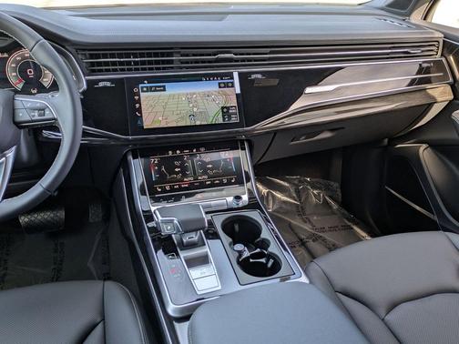 2026 Audi Q7 55 Premium Plus