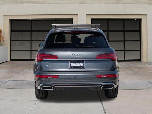 Daytona Gray Pearl 2023 Audi Q5 45 S line Premium Plus
