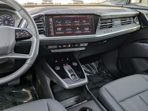 2025 Audi Q4 e-tron Premium 55 quattro