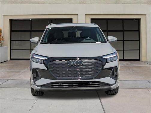 2025 Audi Q4 e-tron Premium 55 quattro