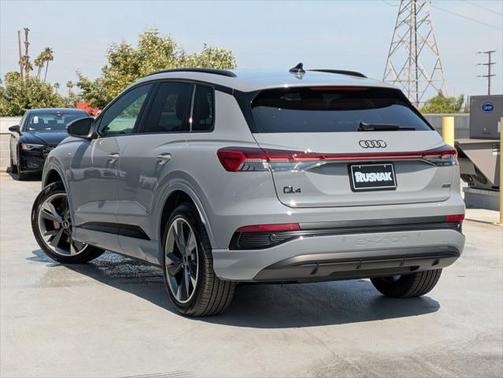 2025 Audi Q4 e-tron Premium 55 quattro