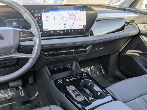 2025 Audi Q6 e-tron Premium quattro