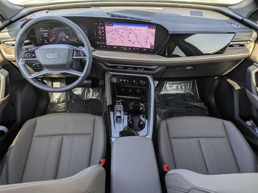 2025 Audi Q5 Premium TFSI quattro S tronic