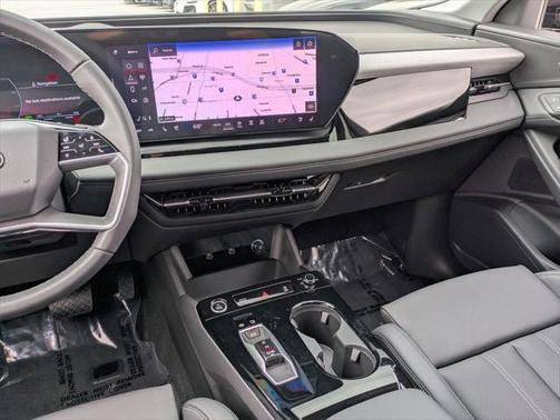 2025 Audi Q6 e-tron Premium Plus quattro
