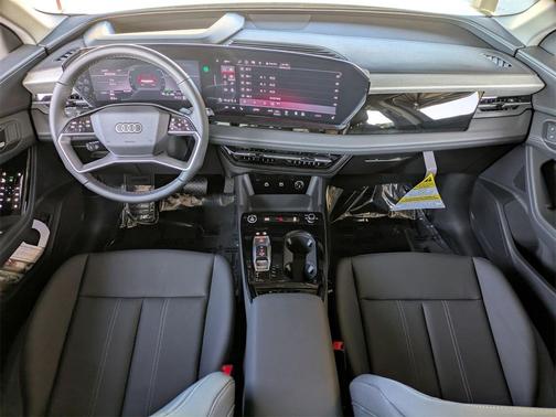 2025 Audi Q6 e-tron Premium Plus quattro