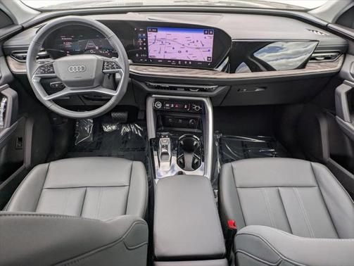 2025 Audi Q5 Premium