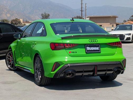 Kyalami Green 2026 Audi RS 3 TFSI quattro S tronic