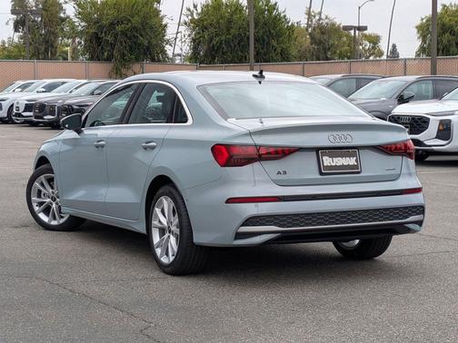Arrow Gray Pearl Effect 2026 Audi A3 Premium