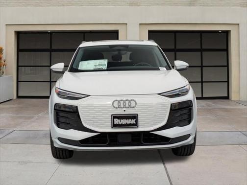 2025 Audi Q6 e-tron Premium