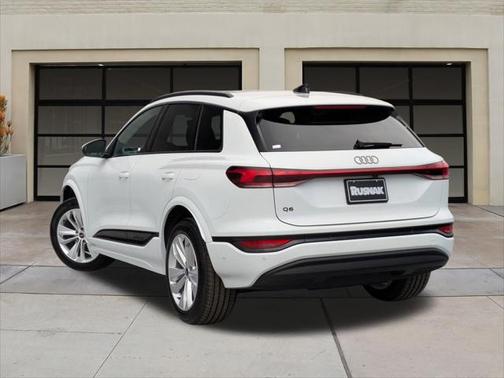 2025 Audi Q6 e-tron Premium