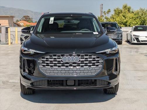 2025 Audi Q5 Premium