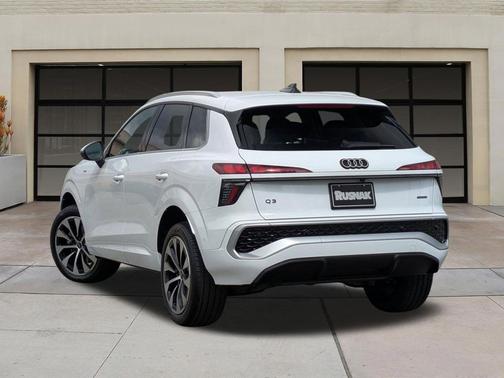 Arkona White 2026 Audi Q3 TFSI quattro S tronic