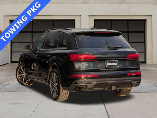 2025 Audi Q7 45 Premium Plus