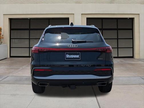 2025 Audi Q5 Premium
