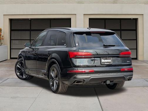 2026 Audi Q7 55 Premium Plus
