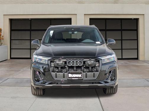 2026 Audi Q7 55 Premium Plus