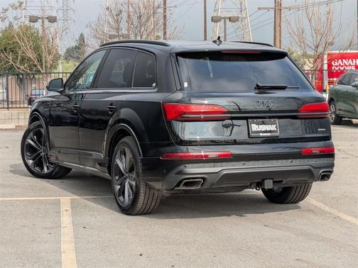 2026 Audi Q7 55 Premium Plus