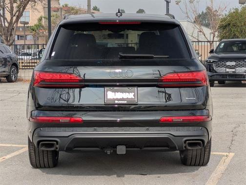 2026 Audi Q7 55 Premium Plus