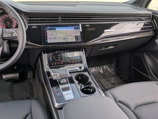 2026 Audi Q7 55 Premium Plus