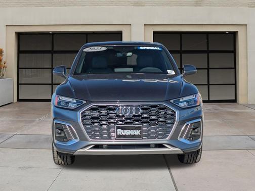 2023 Audi Q5 45 S line Premium
