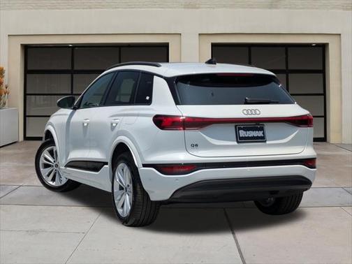 2025 Audi Q6 e-tron Premium Plus